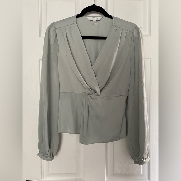 EVERNEW Mint Green Top - Picture 1 of 5